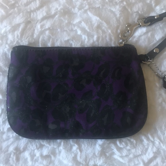 Coach 1941 small wristlet - Picture 4 of 6